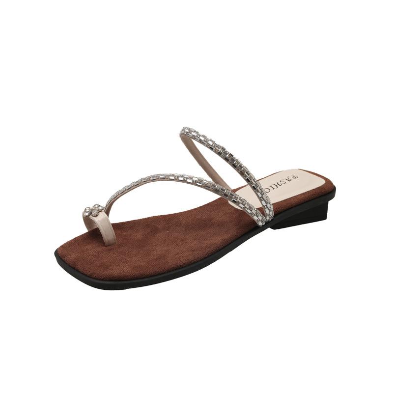 Rhinestone sandals outer wear women's 2025 summer new low-heeled square head cover toe fairy style with skirt beach sandals