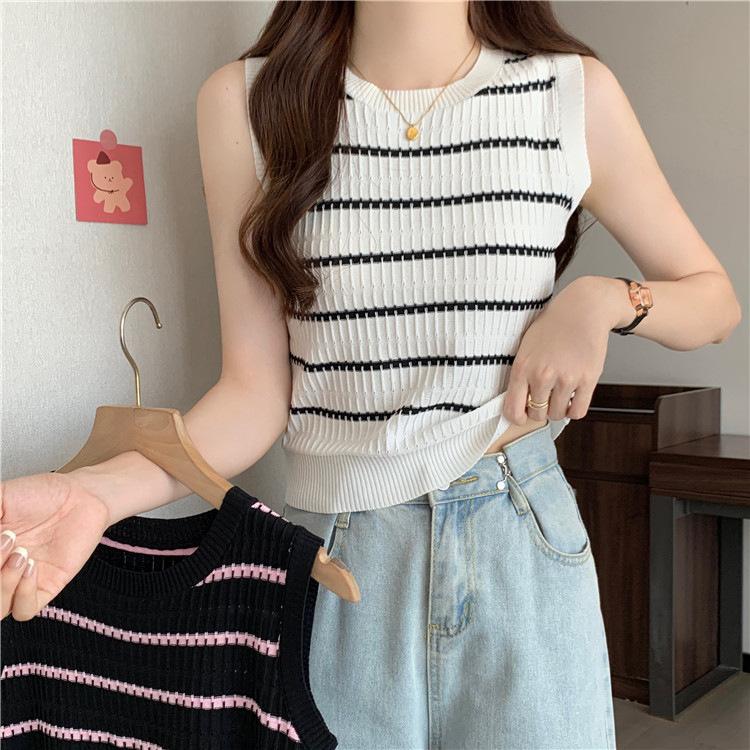 French Striped Knitted Vest for Women's Summer Wear, New Spice Girl Slim Fit Inside, Short Sleeveless Bottoming Top