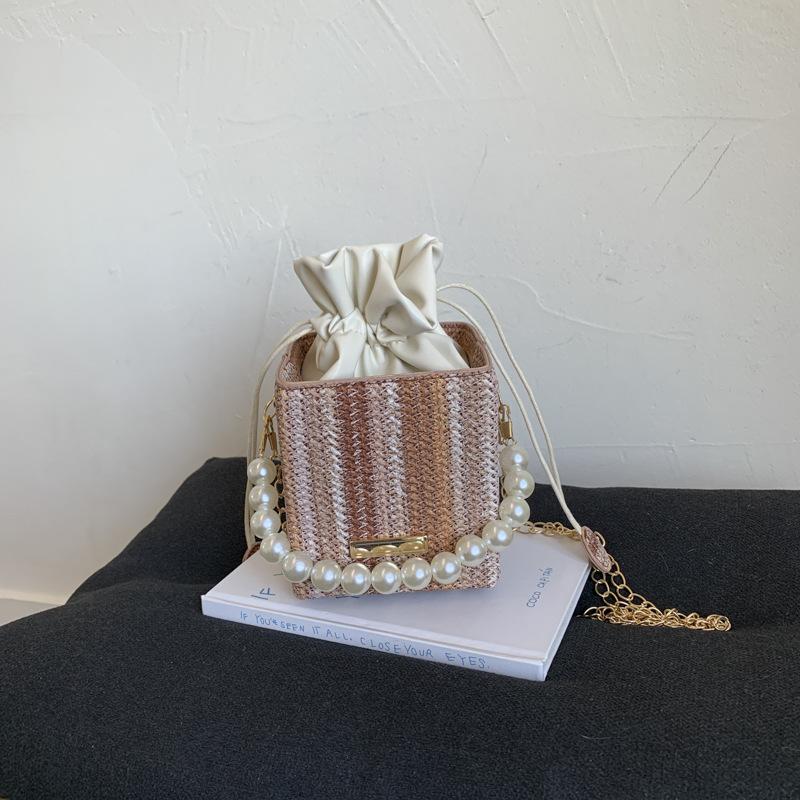 

Летняя маленькая сумка женская новая модная простая модная трендовая жемчужная портативная сумка-мессенджер на цепочке хаки