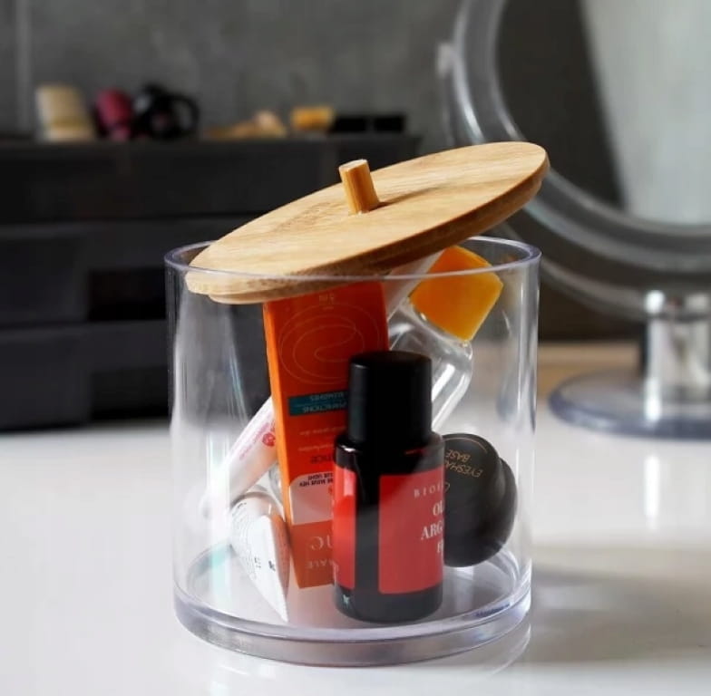 Transparent bathroom container for cosmetics