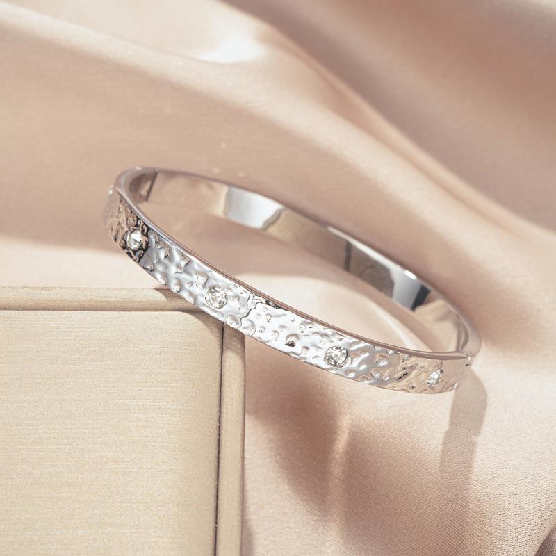 18k Rose Gold Diamond Buckle Bracelet - Korean Stylish Design, High-End Jewelry
