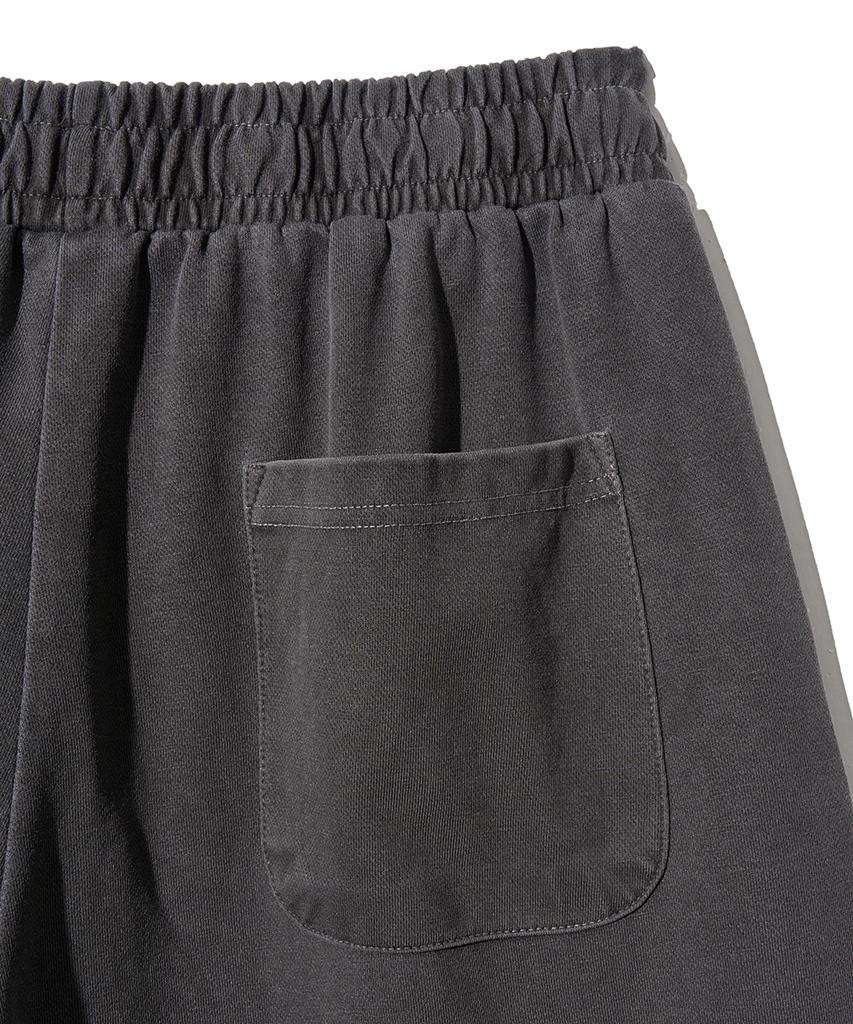 GAKKAI UNIONS One-Pleat Octave Pigment Bermuda Cargo Pants Charcoal