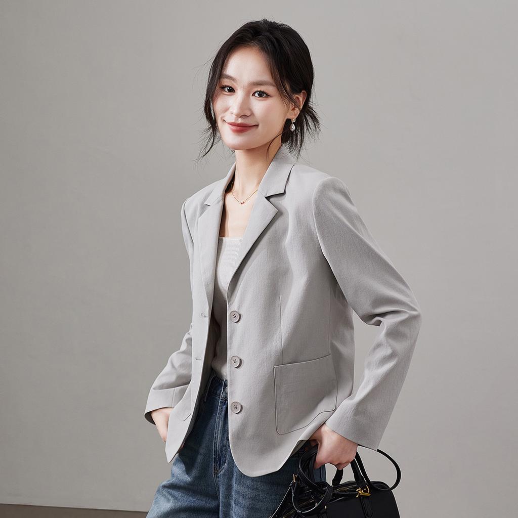 Minimalist Commuting Short Suit Jacket for Women