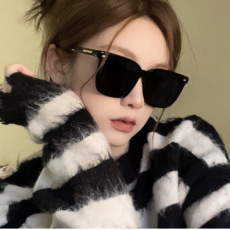 Fashion Street Sunglasses Women'S High-End Sunglasses Show A Small Face, Anti-Ultraviolet Polarized Sunglasses Men'S Driving Sunscreen Glasses