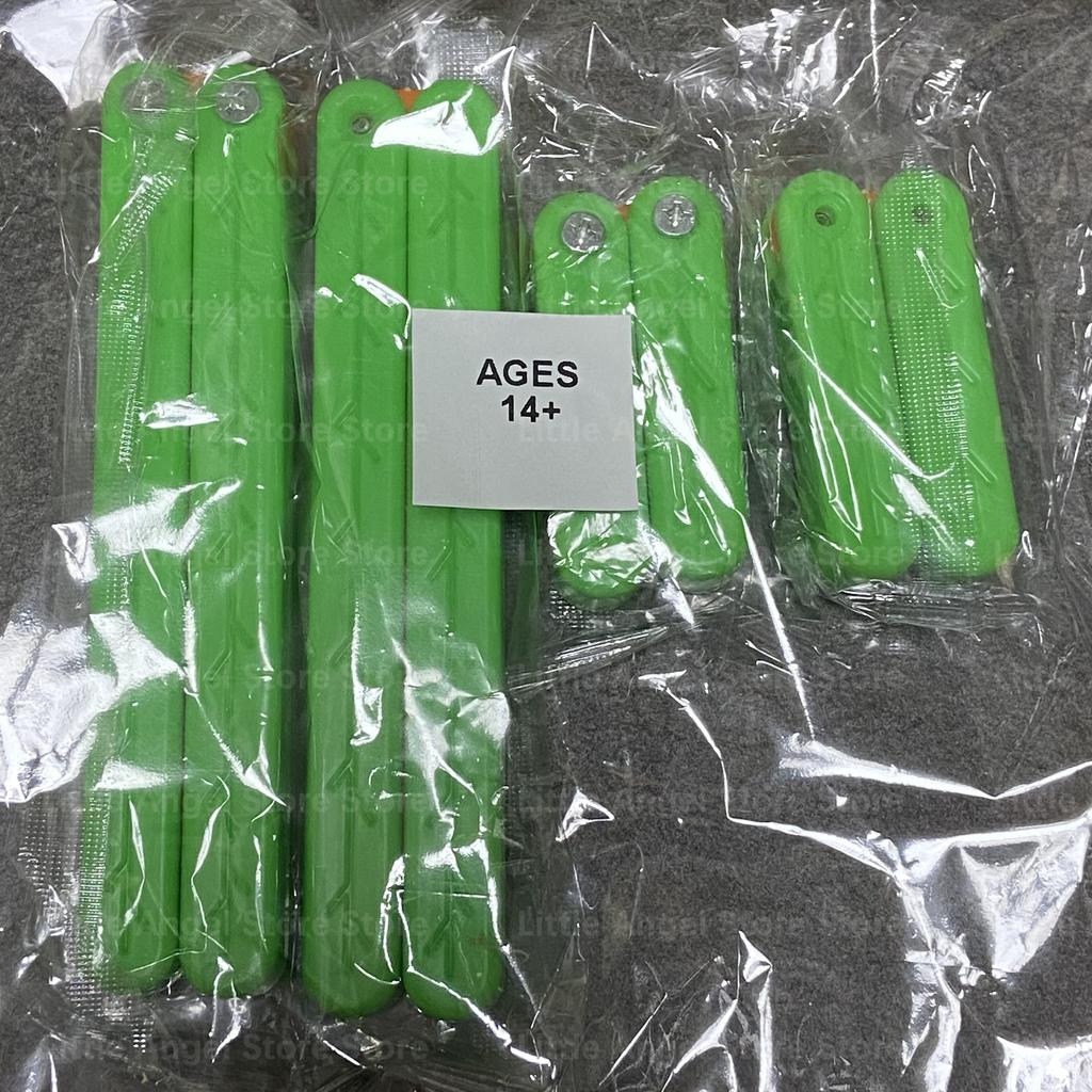 Simulation Carrot Butterfly Knife Gravity 3D Printed Plastic Folding Knife Toys Kids Mini Swinging Knife Action Training Props