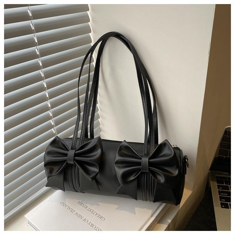 2026 New Model Features Niche High-end Underarm Bag Trendy Bow Design Fashiable Women's Pillow Bag, and A Crossbody Handbag