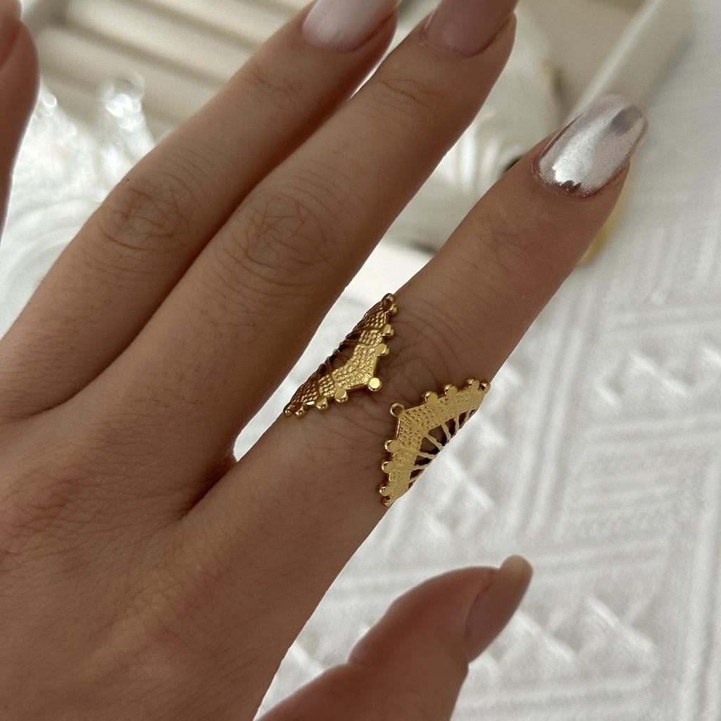 Stainless Steel Vintage Geometric Sunburst Ring For Women Red Love Heart Spiral Flower Finger Rings Party Aesthetic Jewelry Gift