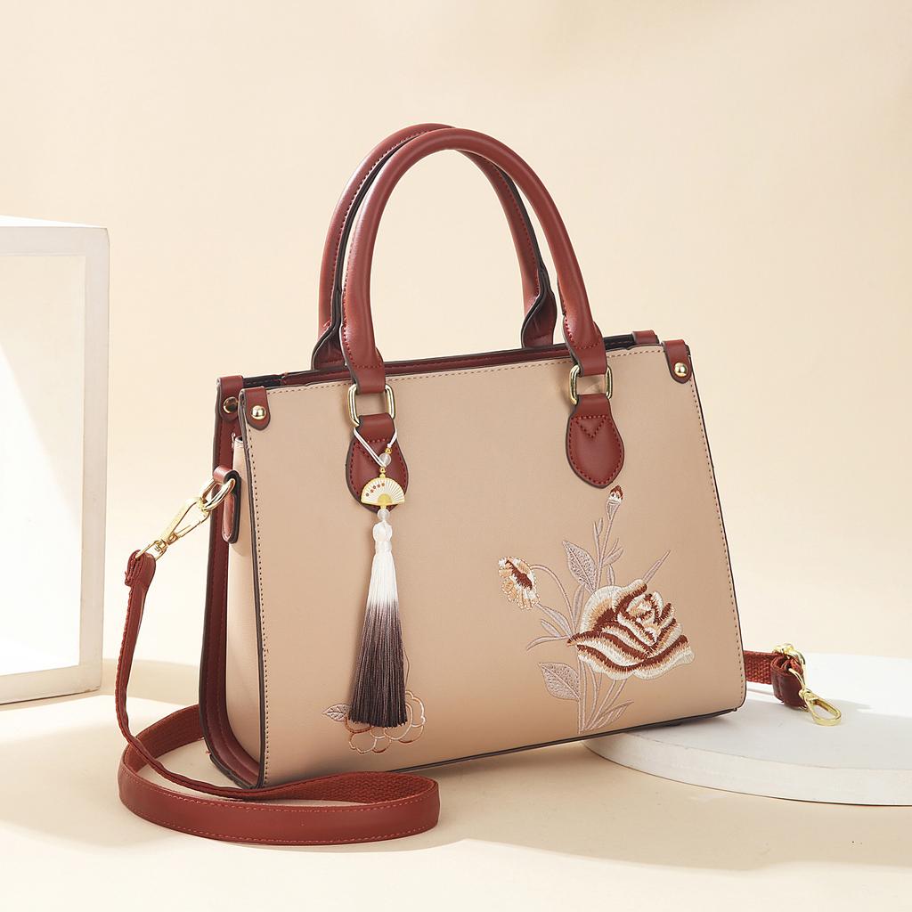 Lady mother handbag messenger 2025 new high-end Chinese style embroidery middle-aged wedding bag large capacity