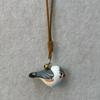Pendentif Oiseau en Bois Moineau Porte-clés Mignons Oiseaux Sculpture sur Bois Unique Porte-clés Breloques pour Sac à Dos