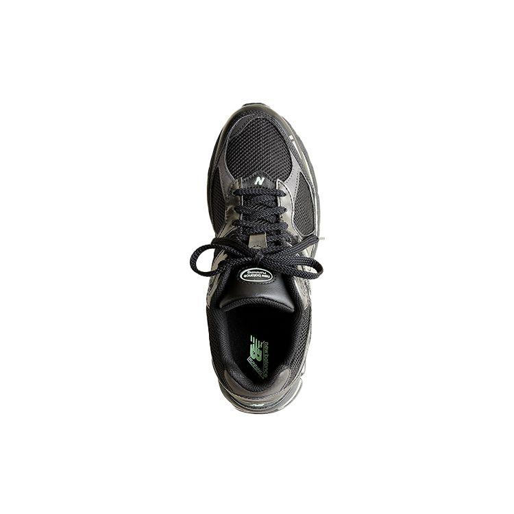New Balance Baskets noires poudre vertes pour hommes 2002R M2002RLD