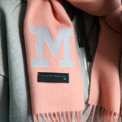 SORRY TOO MUCH LOVE Logo Aufdruck Wollschal_Rosa