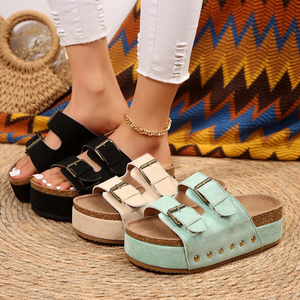 Large Size Thick Bottom Rivet Sandals for Spring and Summer, New Metal Buckle Strap, Beach Exposed Toe Sandals