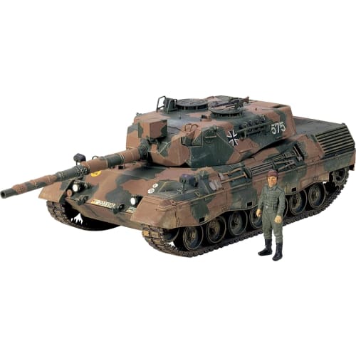 

Tamiya 1/35 Military Miniature Series No. 112 West German Army Leopard A4 Tank Plastic Model 35112