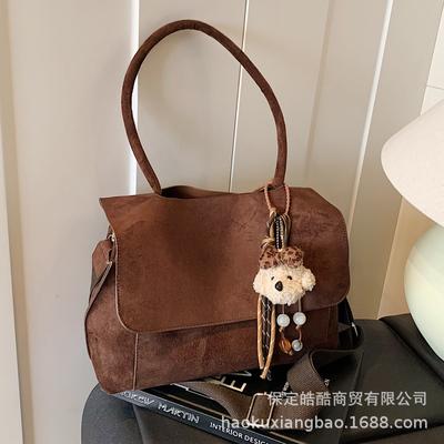 Retro Matte Large-capacity Bag Women's 2025 New Fashion Commuter Shoulder Messenger Bag Going Out Portable Tote Bag