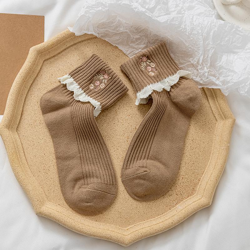 New Women's Lace Lace Socks Cute Middle Socks Flower Embroidered Fashion Socks Japanese Style Small Fresh