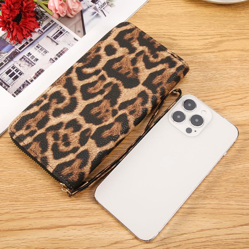 2024 Leopard Print Retro Long Wrist Wallet - Fashionable All-Match Small Bag for Women