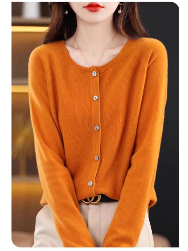 Women's 100% Wool Solid Color Cardigan Sweater - Autumn Collection