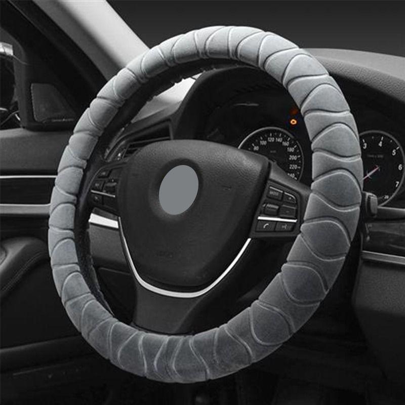 Pohodlný plyšový zimní potah na volant – univerzální, protiskluzový design