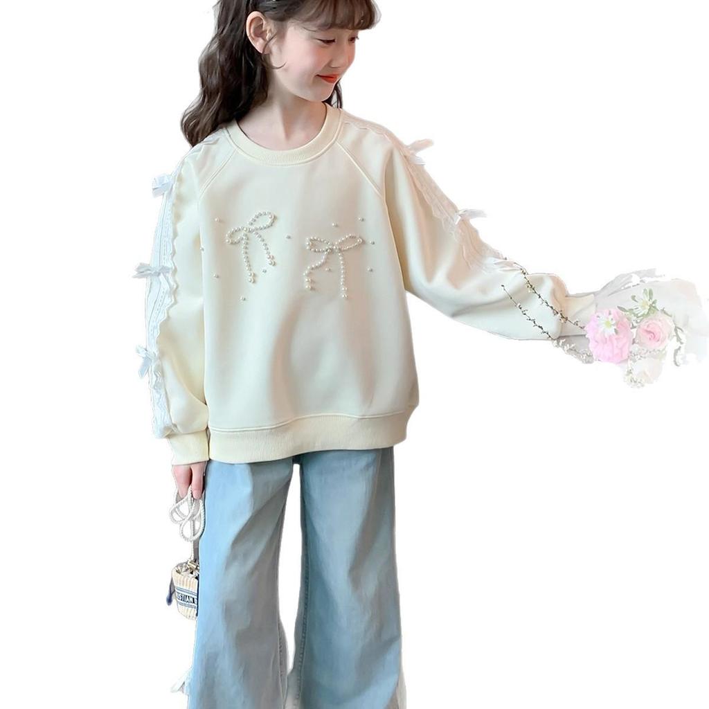 Versatile Girls' Round Neck Pullover Hoodie for Spring and Autumn - Stylish and Sweet for Older Children