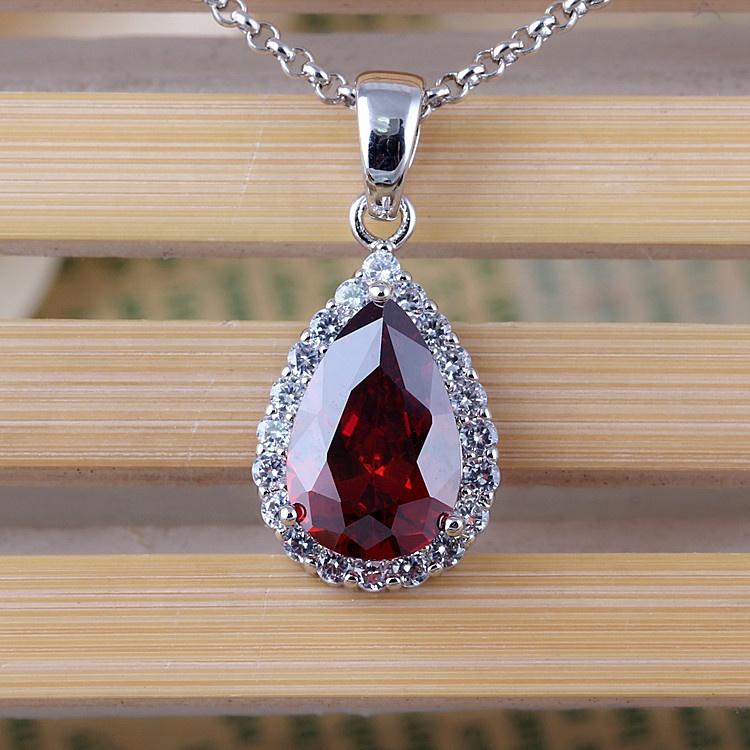 Elegant Water Drop Zircon Pendant Necklace for Women Micro Inlay Crystal Wedding Necklace