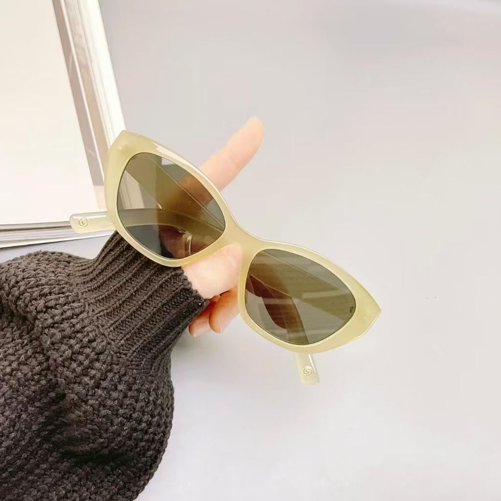 Cat Eye Shape Men'S Designer Sunglasses Korean Fashion Anti-Glare Sunglass For Women Holiday Travelling Female Sunglass