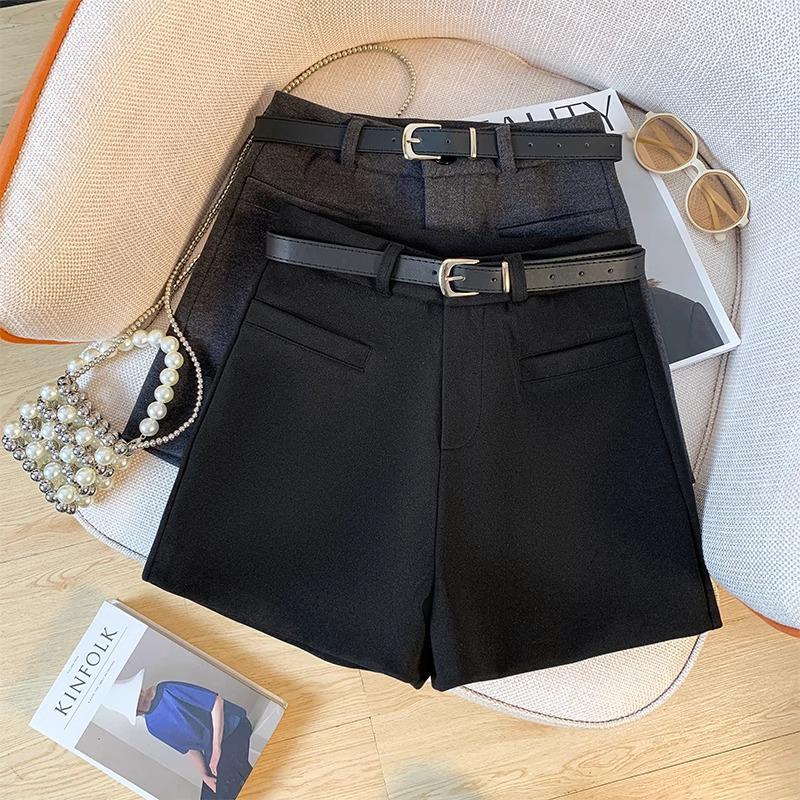 

Winter 2024 Korean Style Women s Wide-Leg High-Waisted Thickened Casual Shorts 3XL