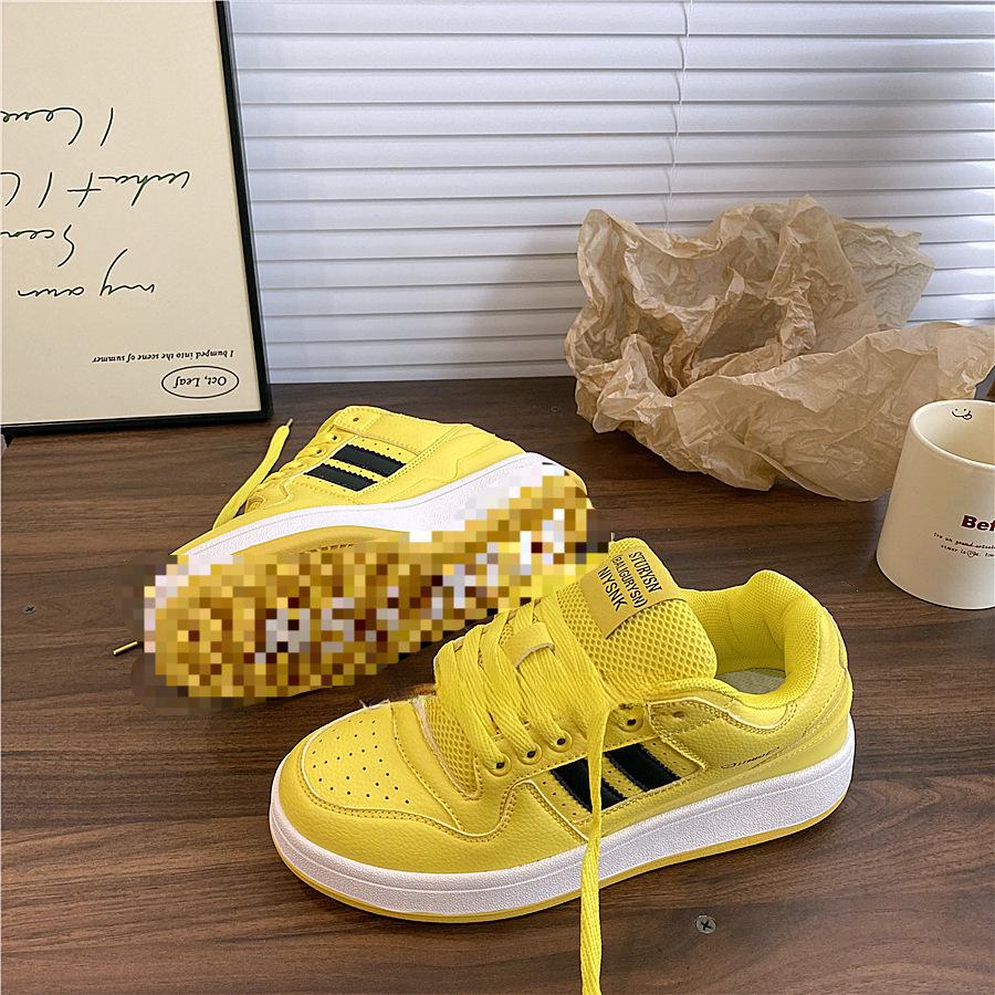 Autumn 2025 Hong Kong Style Lace-Up Sneakers: Trendy Men's and Women's Casual White Shoes