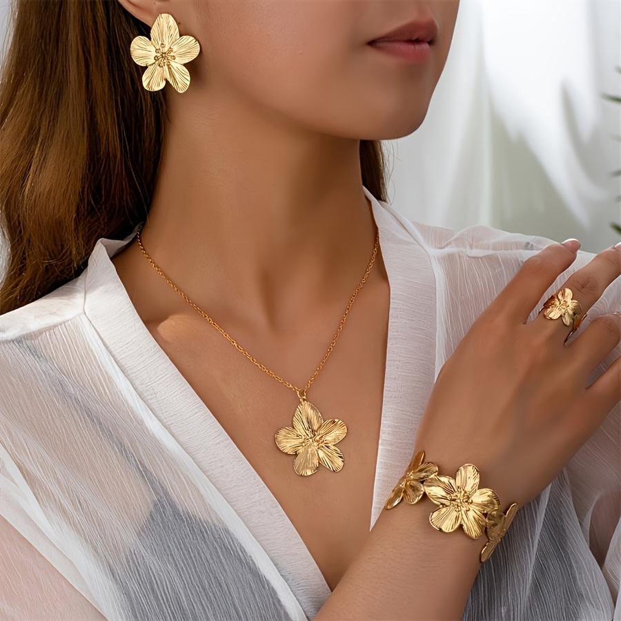 5pcs Elegant Golden-Tone Floral Jewelry Set - Vintage Style, Includes Necklace, Bracelet, Ring,and Earrings Ideal for Daily Wear
