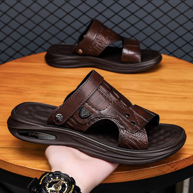 Slippers men's 2025 summer new open-toed leather slippers men's casual fashion wading beach cool slippers tide