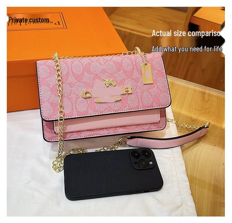 2025 Fashionable Crossbody Shoulder Bag: Versatile, Small Square Design with Letter Print for Women