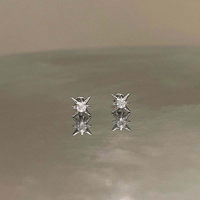 Ringring Store Mini Ear Bone Studs Medical Titanium Steel Ear Studs Ear-Caring High Ear Lobe Nail Ear Ear Bone Pin Earrings