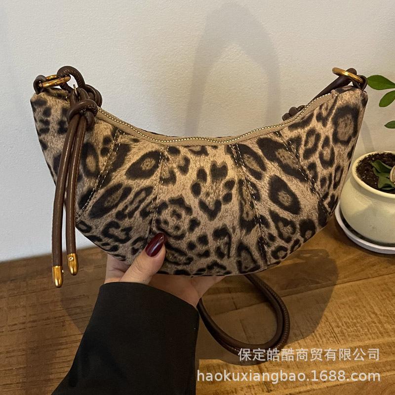 Niche Design Leopard Print Croissant Bag Women's 2025 New Spice Girl Style Dumpling Bag Women's Shoulder Crossbody Small Bag