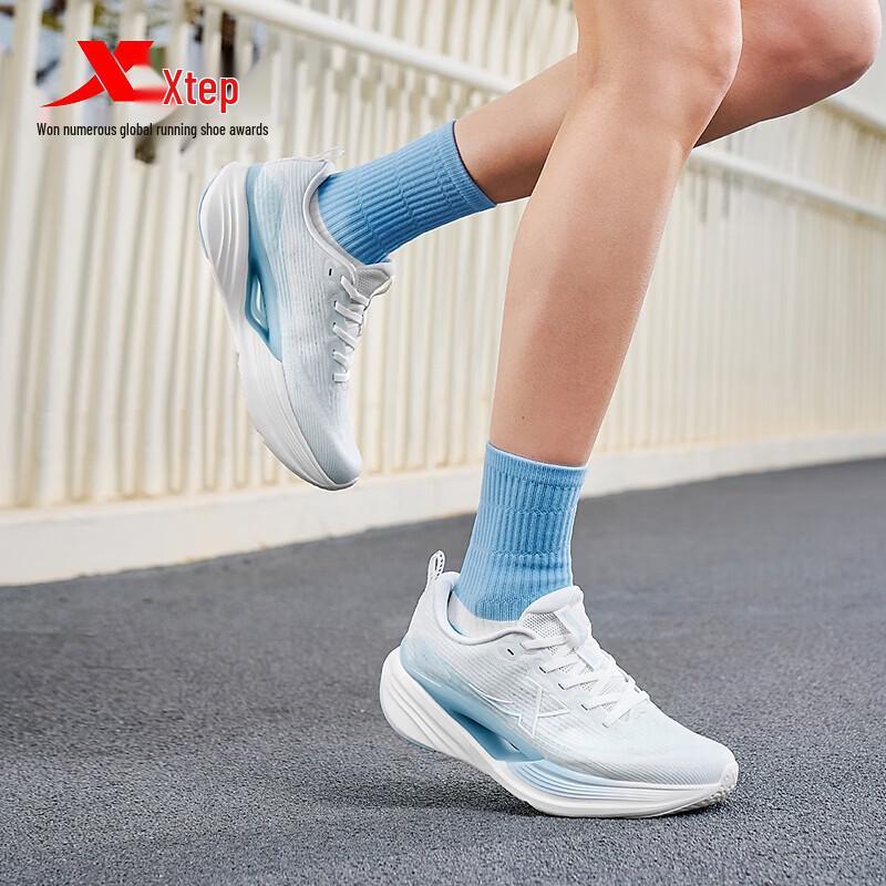 Xtep Women's Breathable Mesh Cushioning Running Shoes