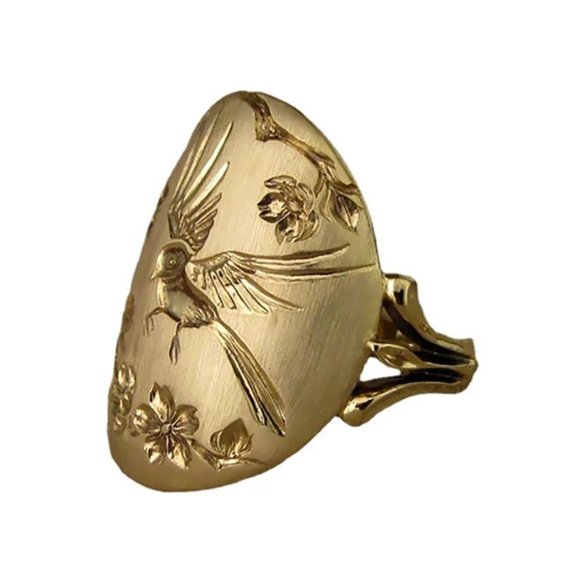 French Retro Gold Color Ring for Women Fashion Swallow Flower Pattern Ring New Party Jewelry Gift Popular Accessories