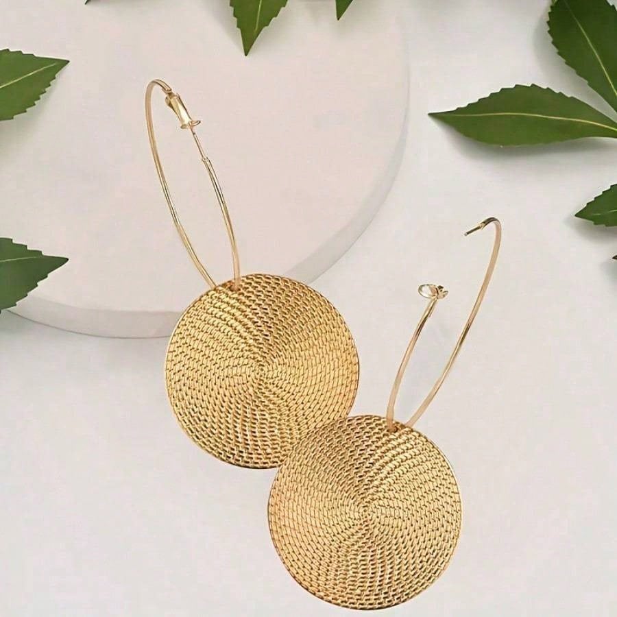 Fashionable and Creative Circular Geometric Earrings, Suitable for Wearing on Various Festivals, Daily Travel, Gatherings, and As Gifts