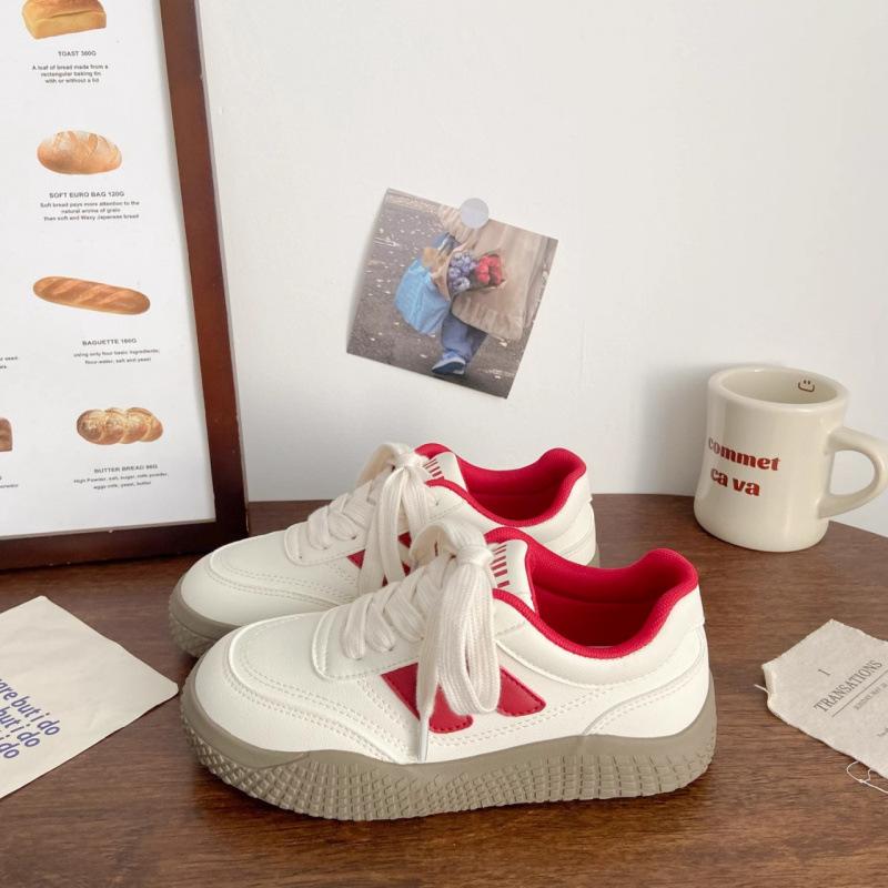 

Platform ins little white shoes women s autumn 2024 student versatile fashion trend board shoes sports and leisure women s shoes 35 красный