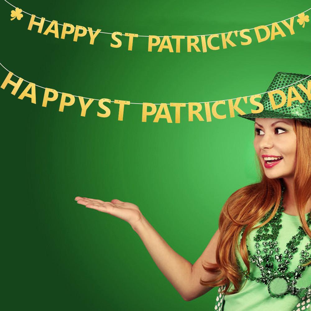 Lebhafte St. Patrick's Day Banner mit goldenem Glücksklee Irisch thematische Partydeko