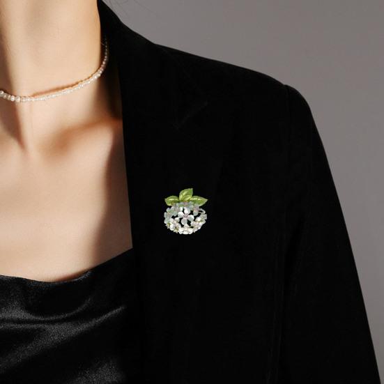 Broche para Mujer Brillo Alto Incrustación de Pedrería Diseño de Hortensia Brillante Pin de Solapa Suéteres Cuellos Sombreros Bolsos Abrigos Bufandas Insignia Accesorio de Atuendo