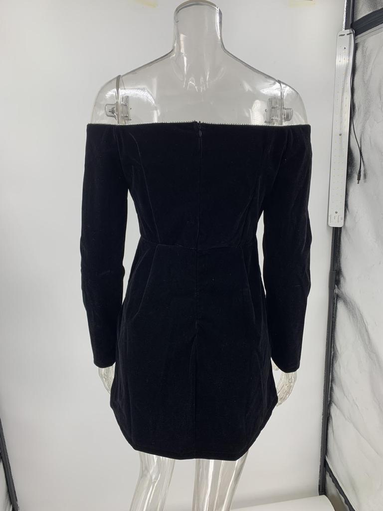 2025 Aksamitna sukienka z dżetami z odkrytymi ramionami dla kobiet - Styl europejski i amerykański