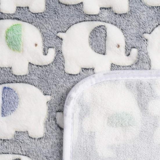 Pet Winter Blanket Super Soft Elephant Pattern Cozy Coral Fleece Cartoon Style Washable Dog Puppy Cat Throw Cage Sleeping Blanket