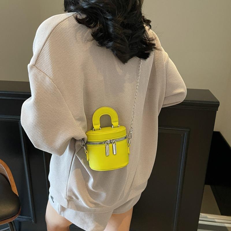 Fashion personalized bucket bag shoulder bag new double zipper design messenger bag feeling handbag