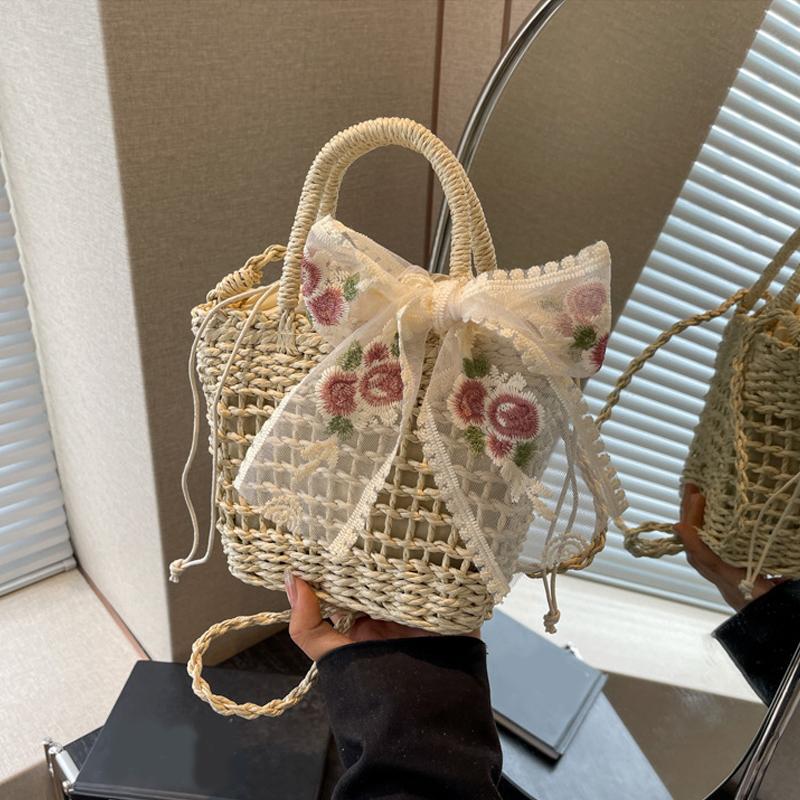 Luxury Designer Lace Bow Straw Weave Women'S Handbag Casual Crossbody Bag Compact Bucket Summer Beach Bag Premium