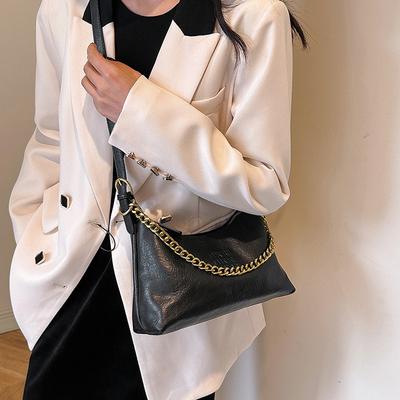 Large Capacity Casual Bag 2025 Retro Commuting Texture Single Shoulder Underarm Bag Temperament Simple Dumpling Bag Solid Color