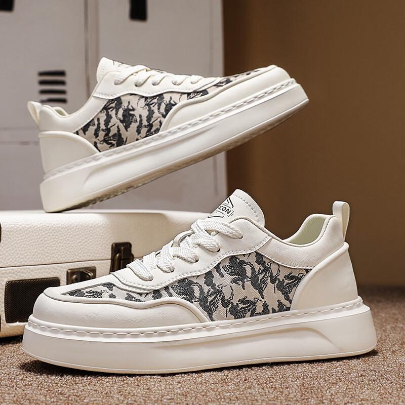 Yearcon Men s Breathable Thick-Soled Casual White Sneakers 41