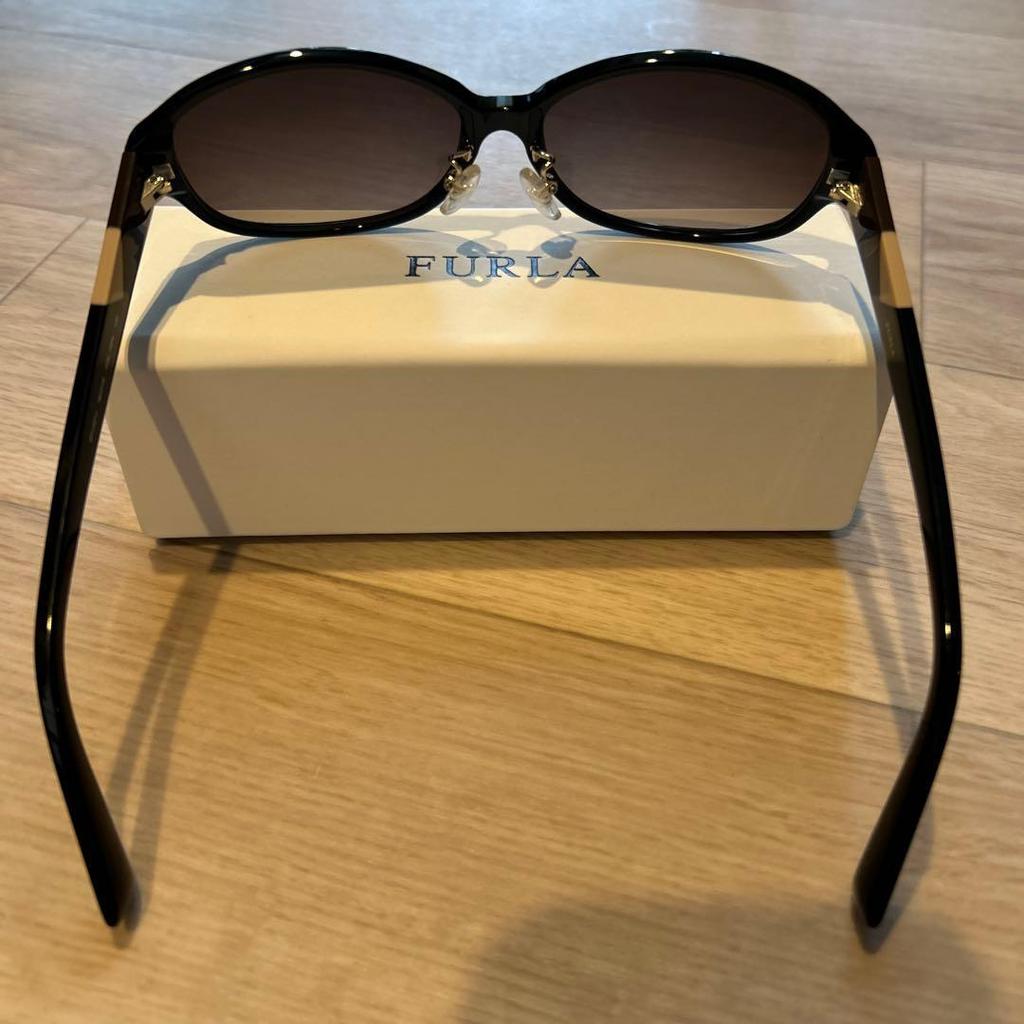 Used [Unused] FURLA sunglasses, case