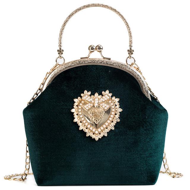 Gold Clip Crossbody Bags for Ladies Heart-shaped Metal Decoration Vintage Chain Shoulder Bag CLE