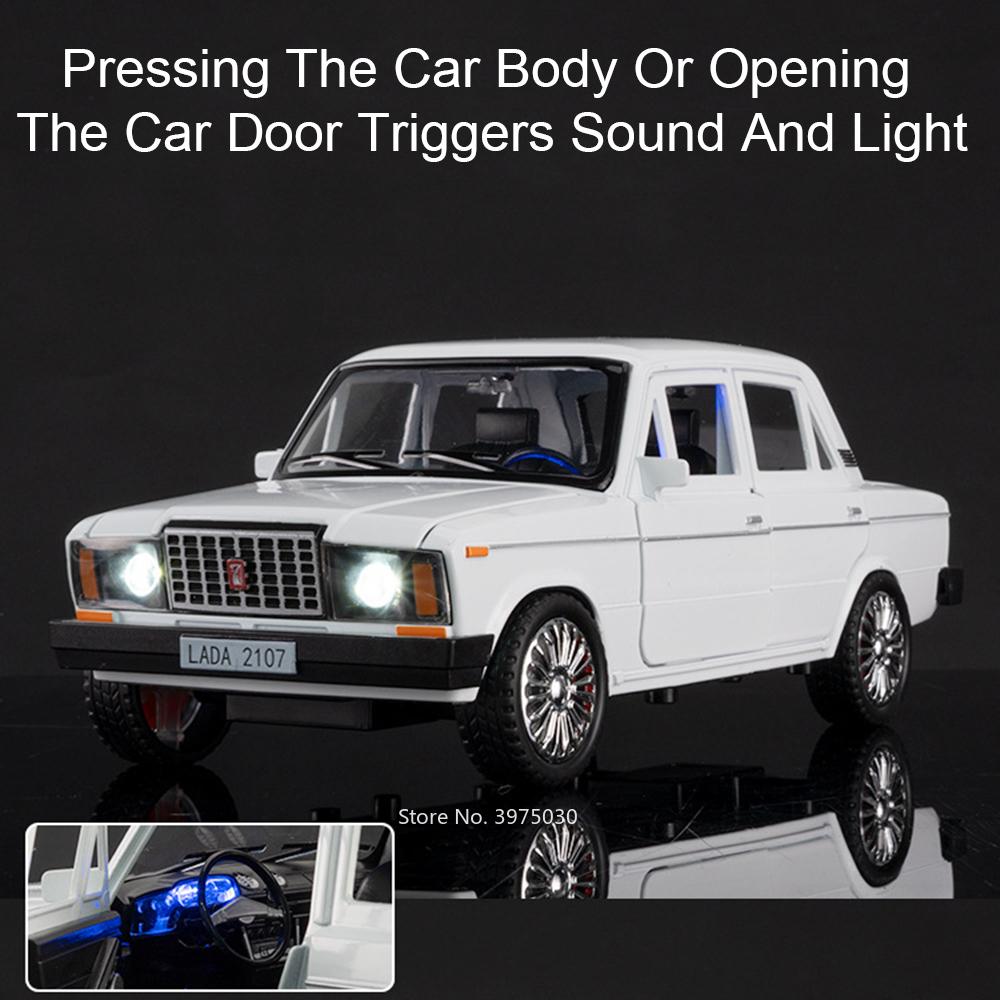 1:18 Russische LADA 2107 Niva Taxi Modellautos Legierung Spielzeug 6 Türen Öffnen Rückziehfunktion Licht Ton Miniaturfahrzeug Jungen Perfekte Geschenke
