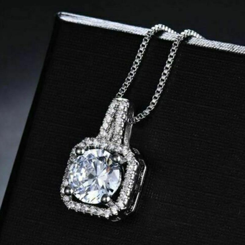 Minimally Designed Zircon Pendant Necklace, Fashionable Women s Collarbone Chain, Suitable for Daily Wear and Luxurious Jewelry As Gifts