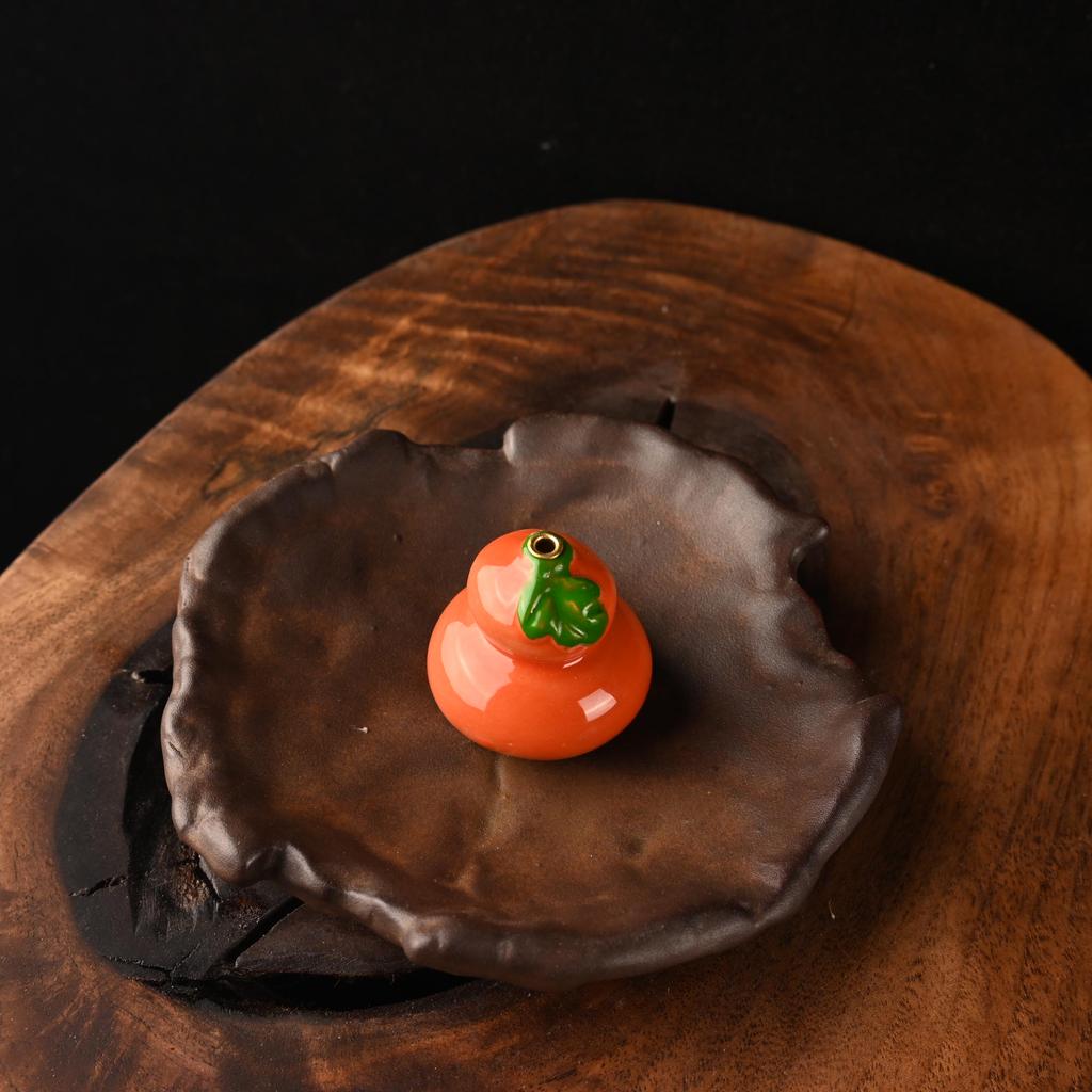 Ceramic Gourd Incense Holder for Tea Ceremony and Home Use