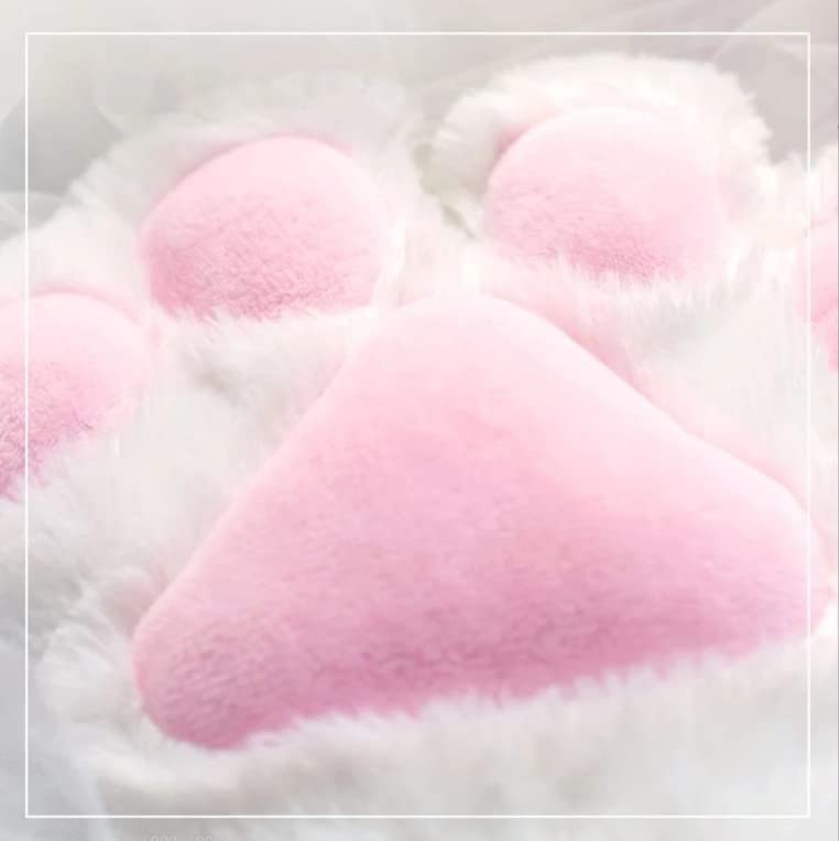 DOKiDOKi Cat Paw Gloves (Set of 2) - Fluffy and Cute, Perfect for Cosplay, Halloween, or As a Transformation Glove (White)